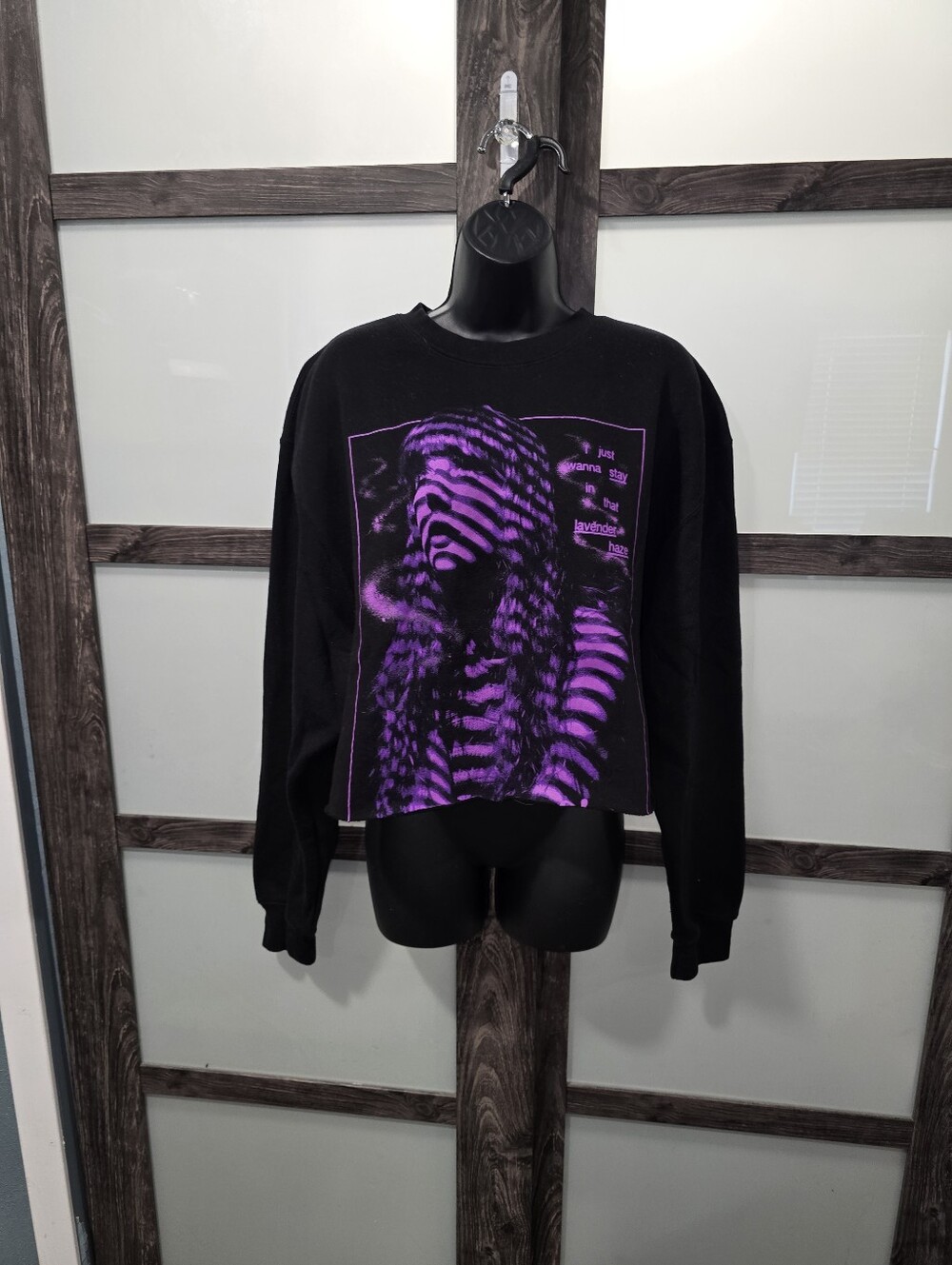 Official Merch Taylor Swift I Just Wanna Stay Lavender Haze Crop Crewneck Sz XL
